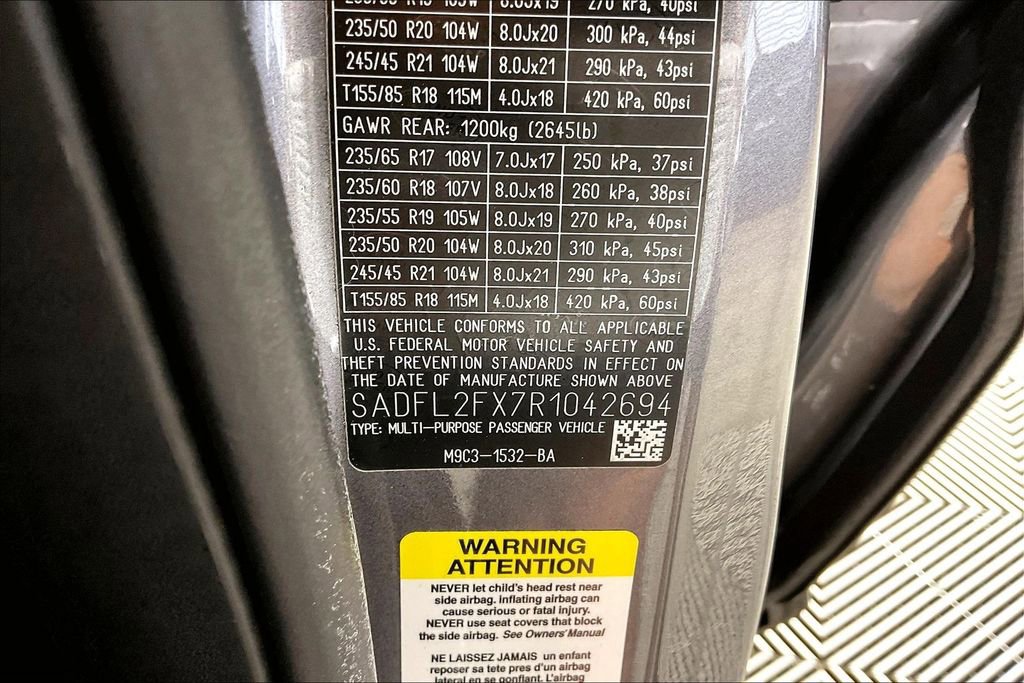 Used 2024 Jaguar E-PACE R-Dynamic SE image 33