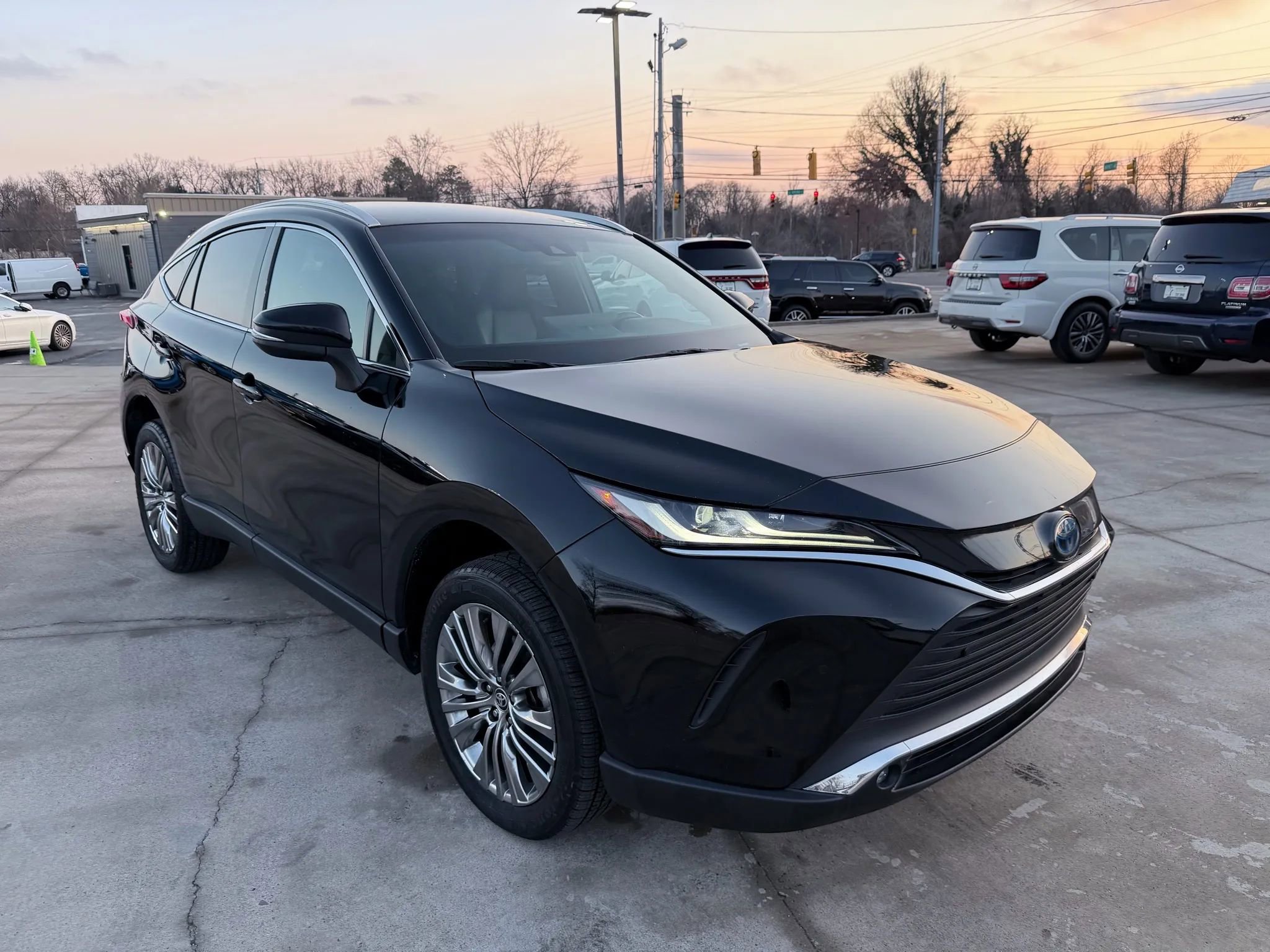 Used 2023 Toyota Venza XLE AWD/4WD image 77