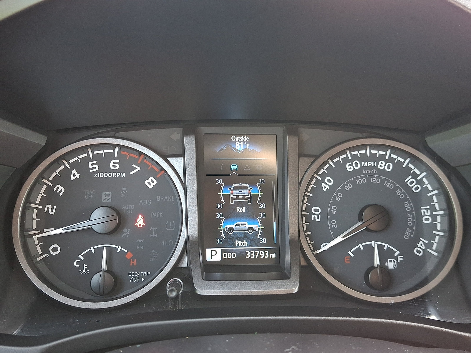 Used 2023 Toyota Tacoma TRD Off-Road w/ Technology Package AWD/4WD image 15