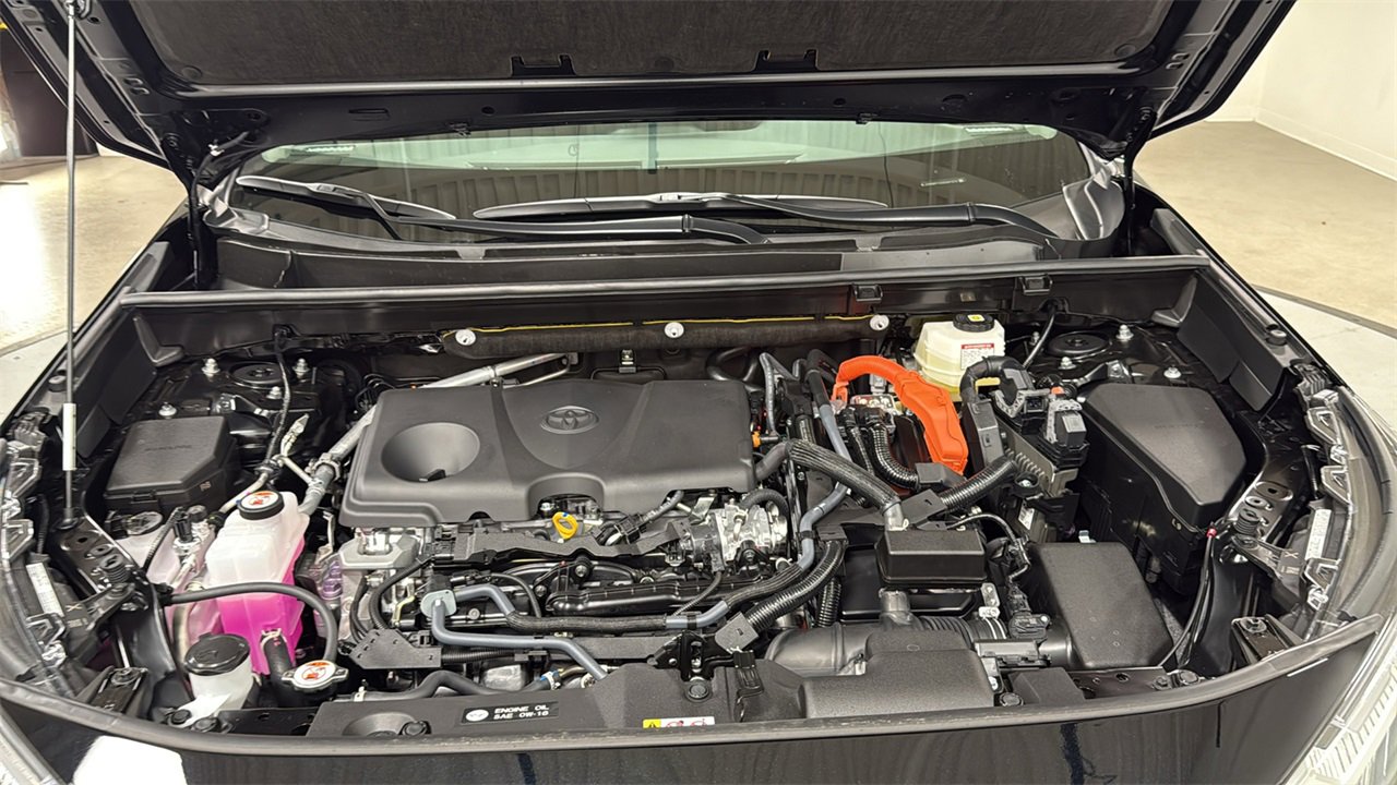 New 2025 Toyota RAV4 LE image 25