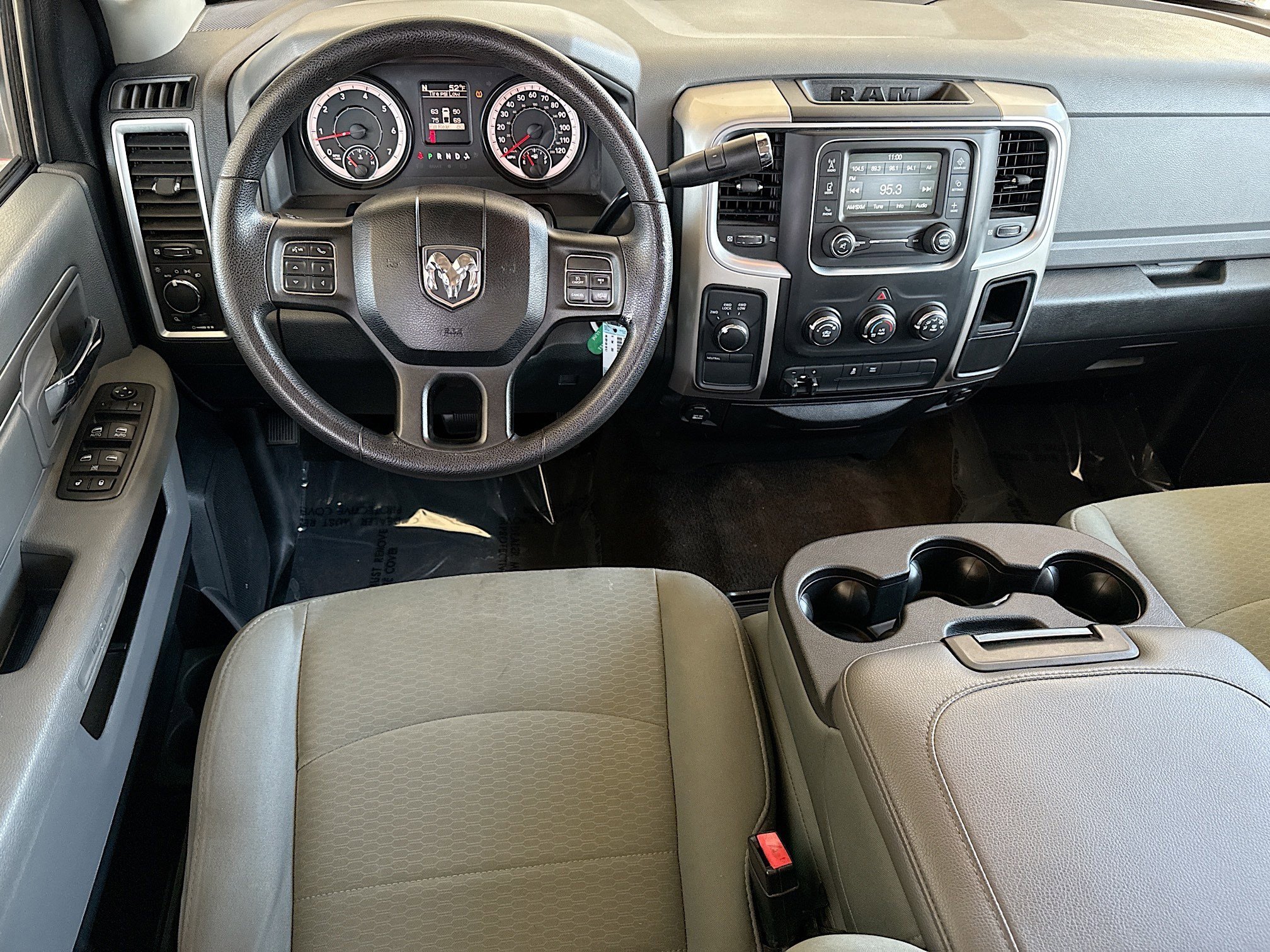 Used 2016 RAM 2500 SLT image 17