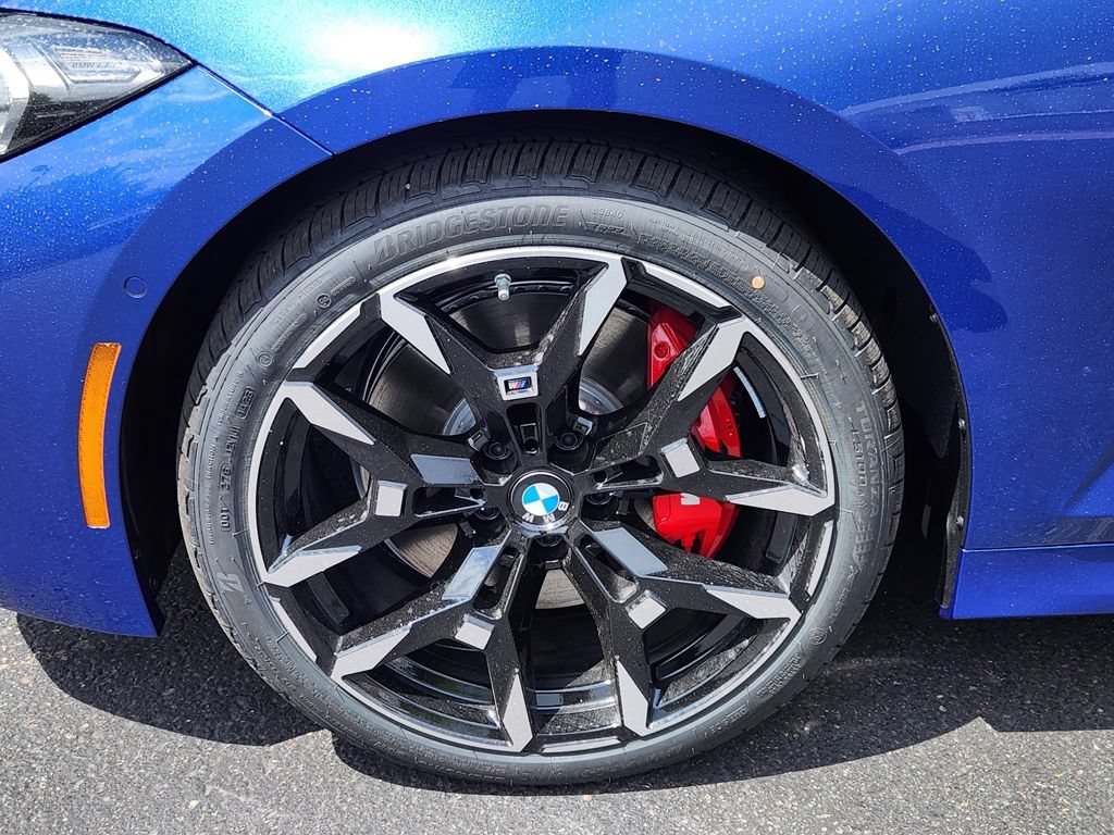 New 2026 BMW 330i xDrive Sedan w/ M Sport Package AWD/4WD image 7