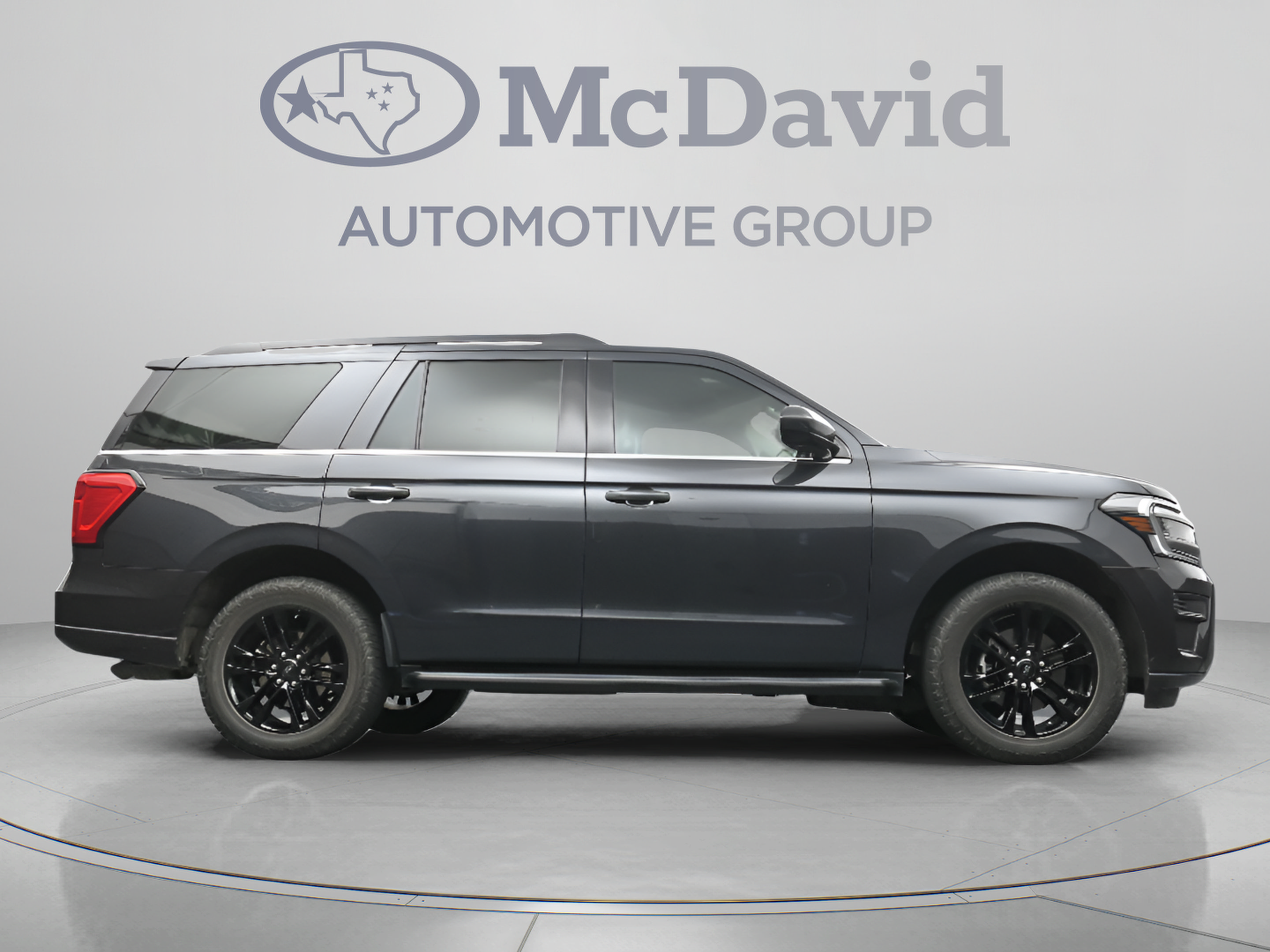 Used 2024 Ford Expedition XLT RWD image 33