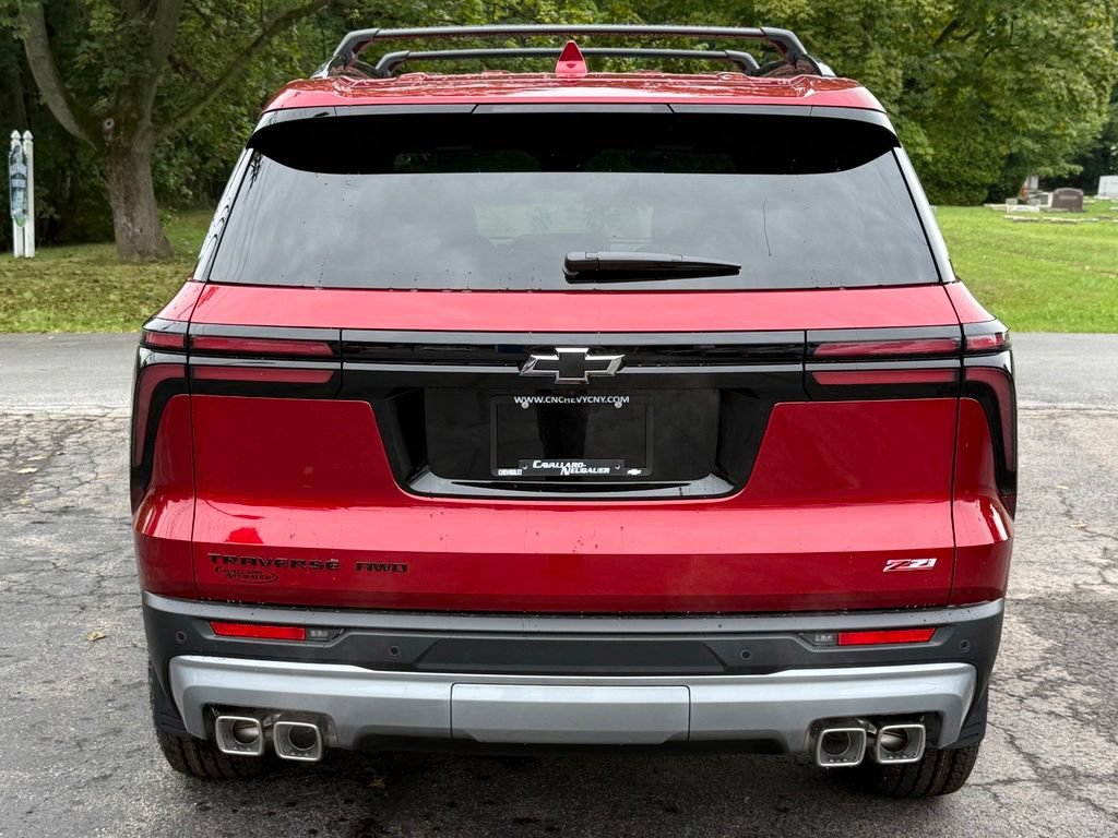 New 2027 Chevrolet Traverse Z71 w/ LPO, Floor Liner Package AWD/4WD image 6