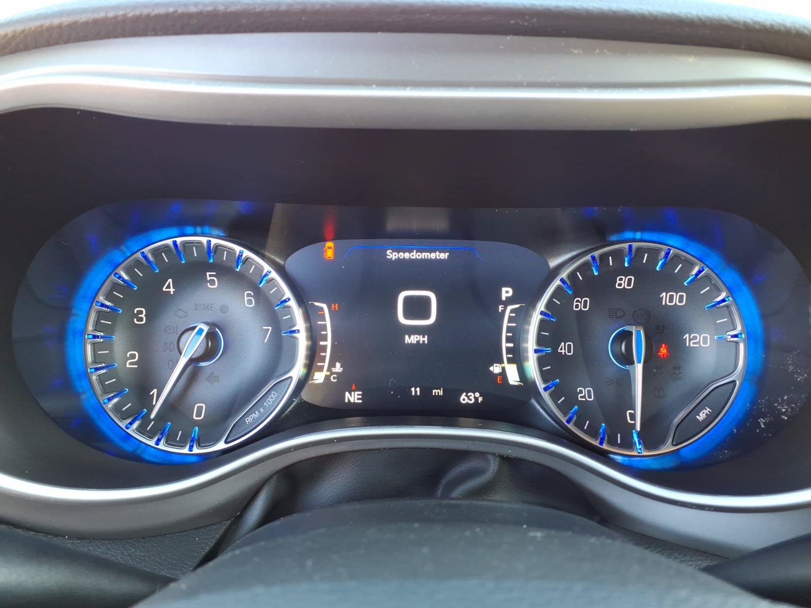 New 2027 Chrysler Pacifica Select AWD/4WD image 17