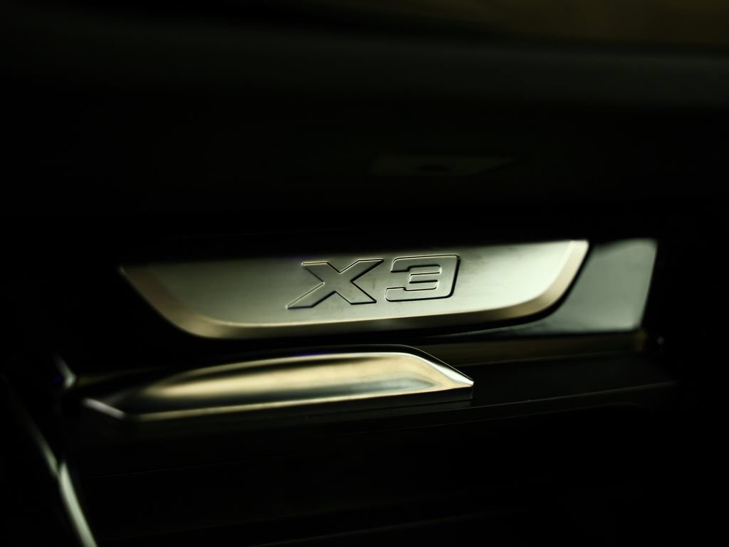 Used 2024 BMW X3 xDrive30i w/ Premium Package AWD/4WD image 37