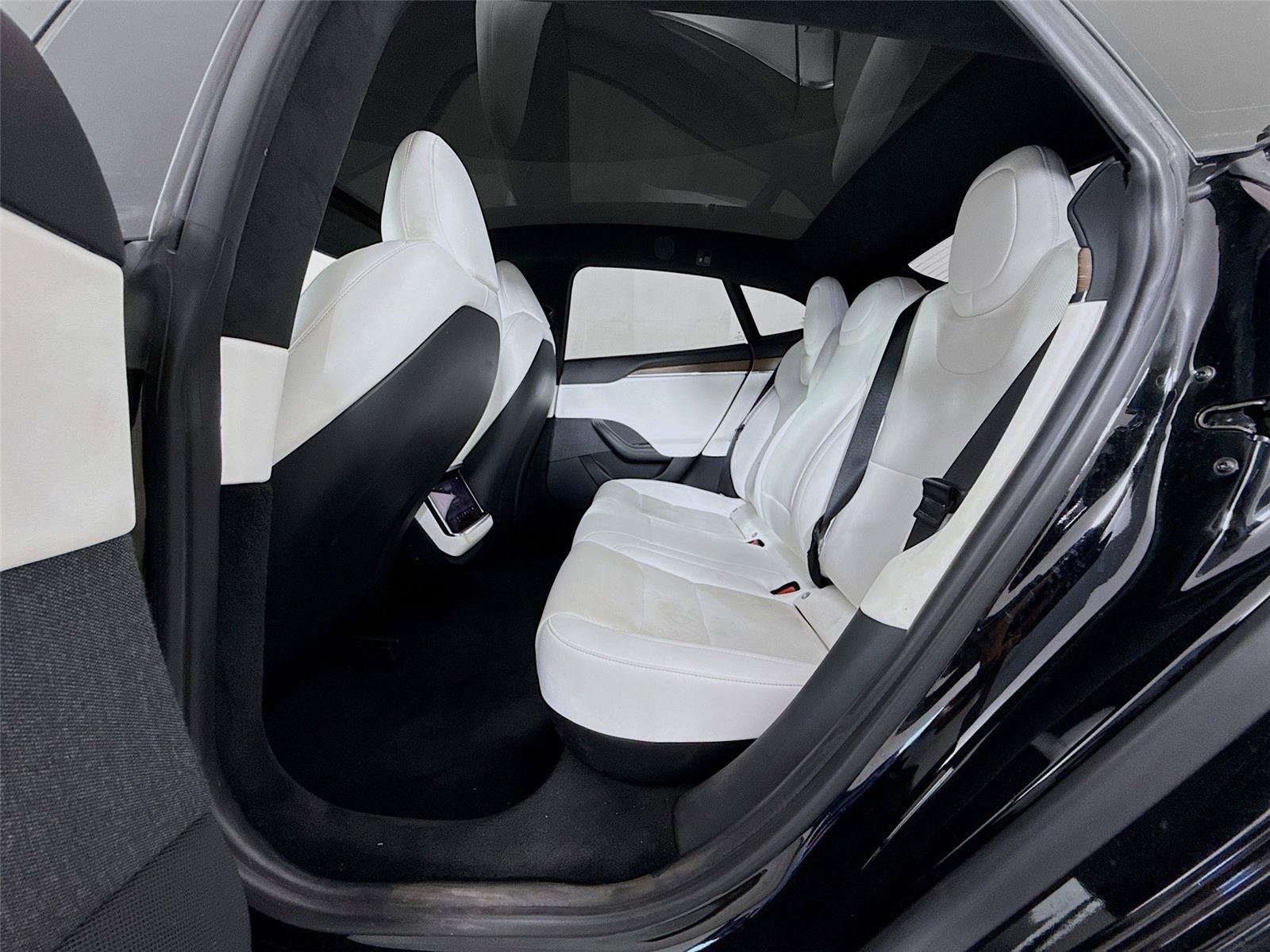 Used 2022 Tesla Model S AWD/4WD image 18