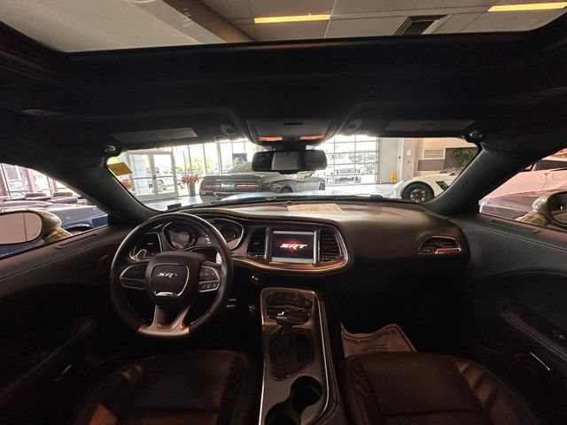 Used 2023 Dodge Challenger SRT Hellcat RWD image 2