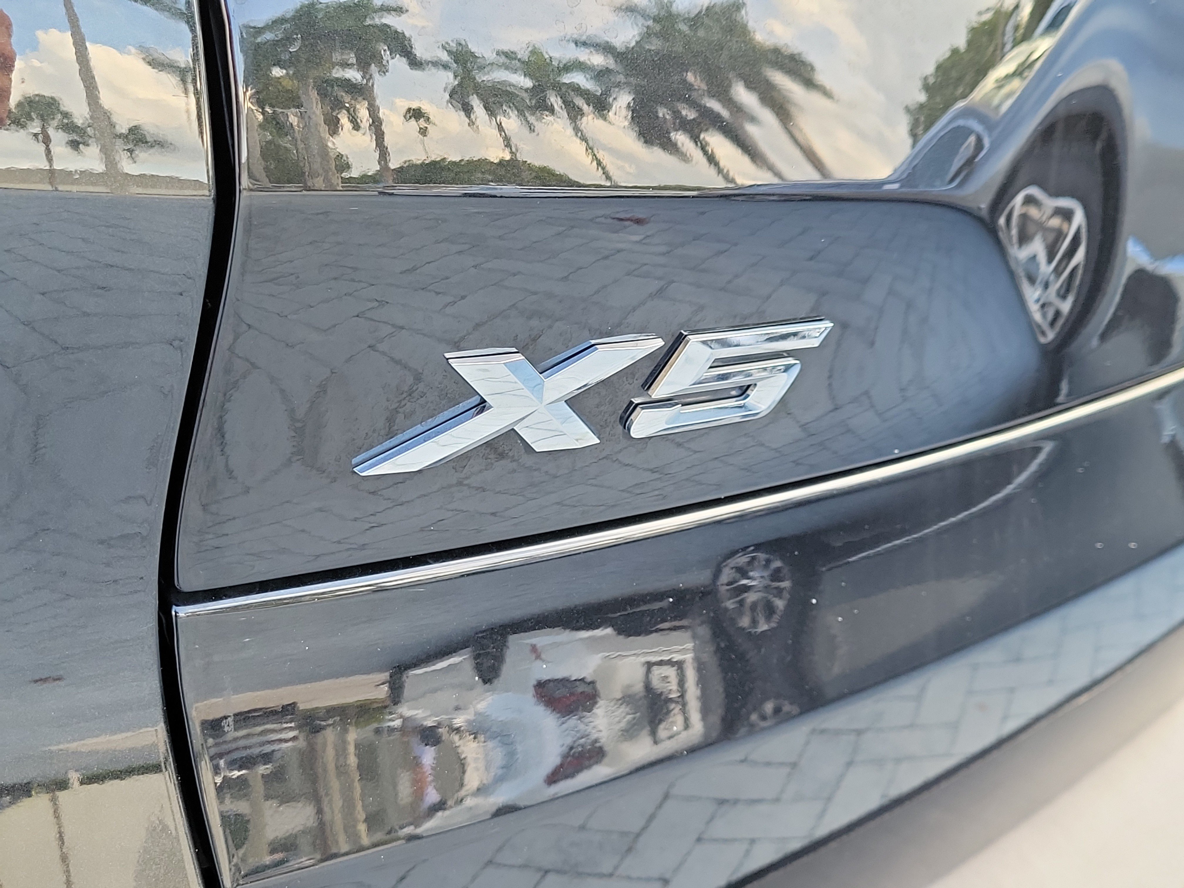 Used 2025 BMW X5 xDrive50e AWD/4WD image 5