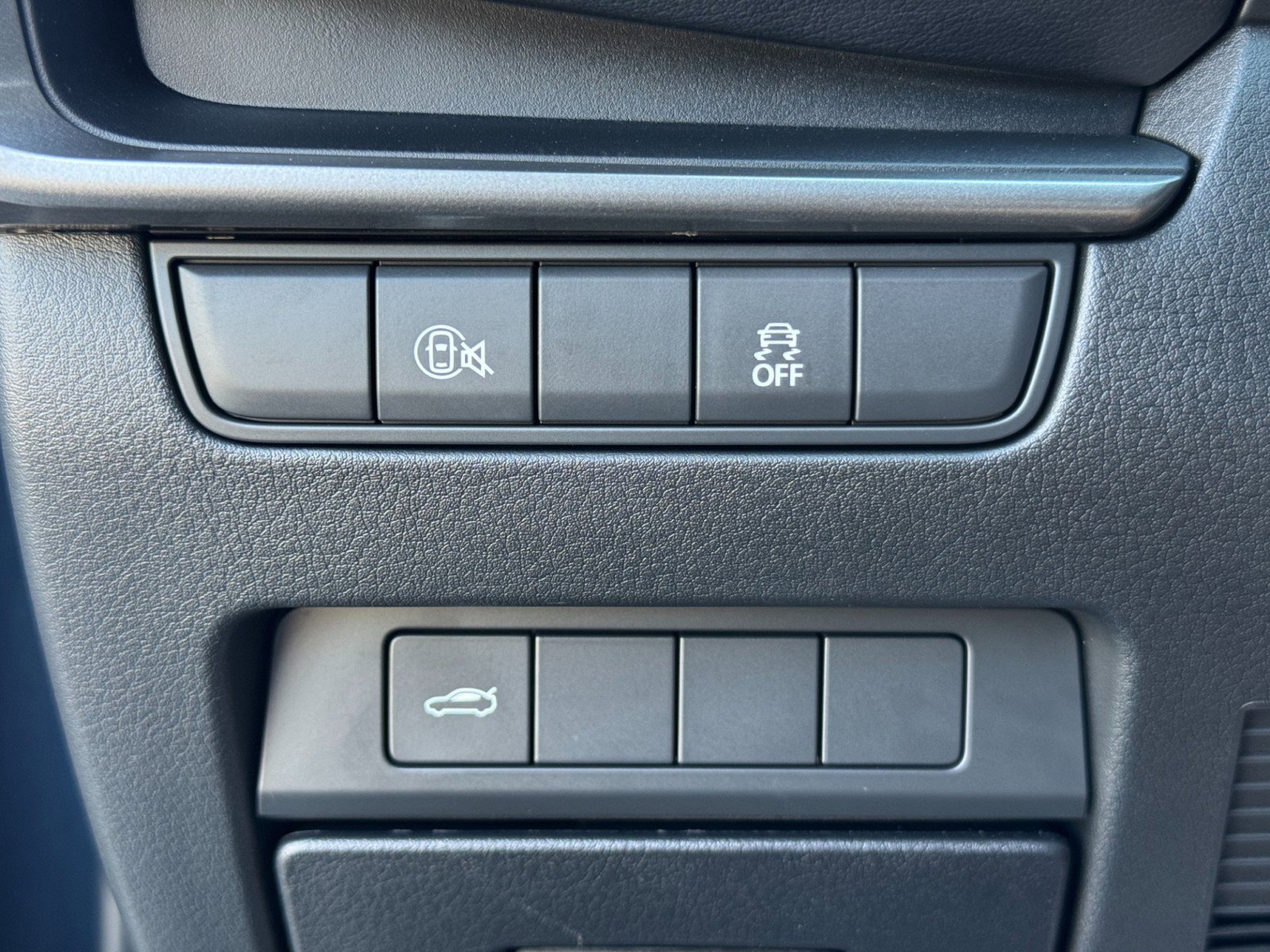 Used 2025 MAZDA MAZDA3 s image 16