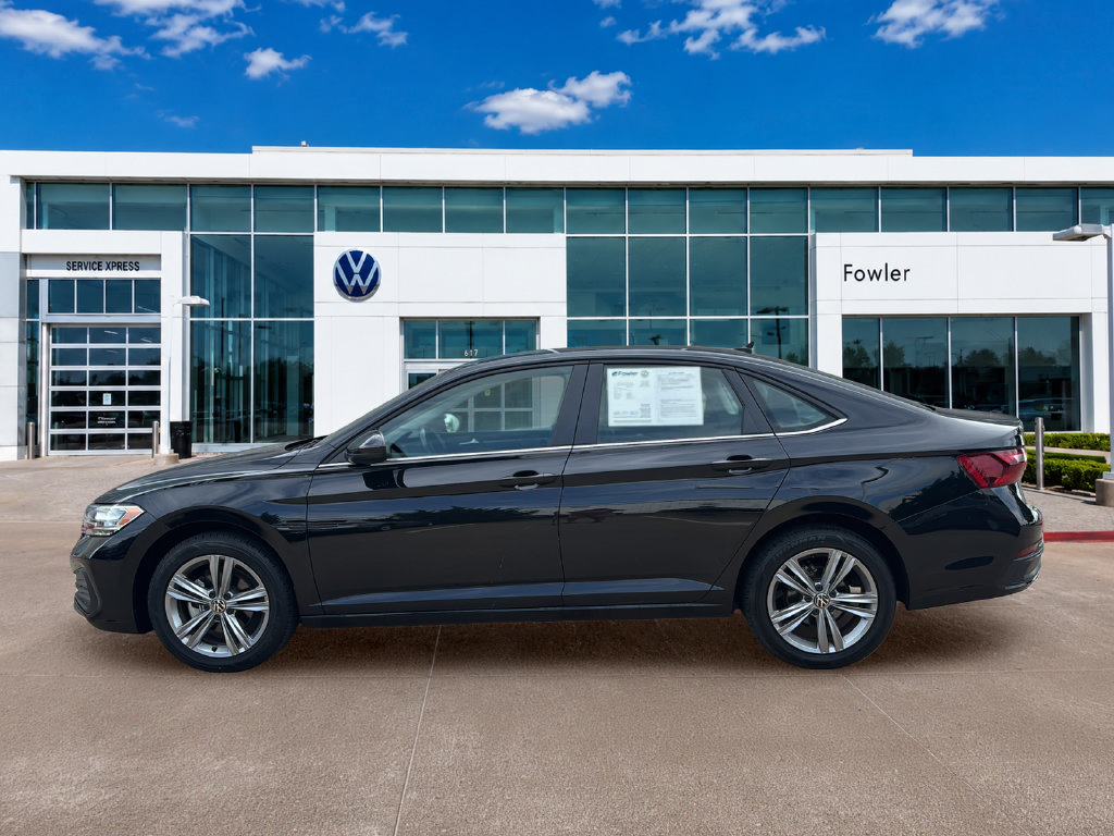 Used 2024 Volkswagen Jetta SE FWD image 9