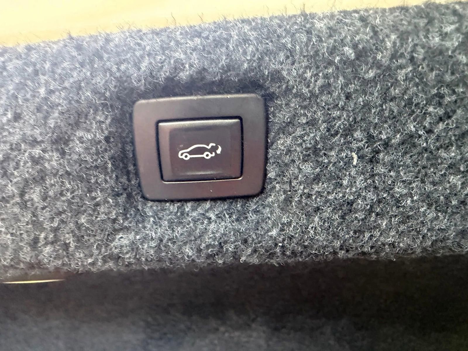 Used 2016 Cadillac CT6 Premium Luxury w/ Comfort Package AWD/4WD image 18