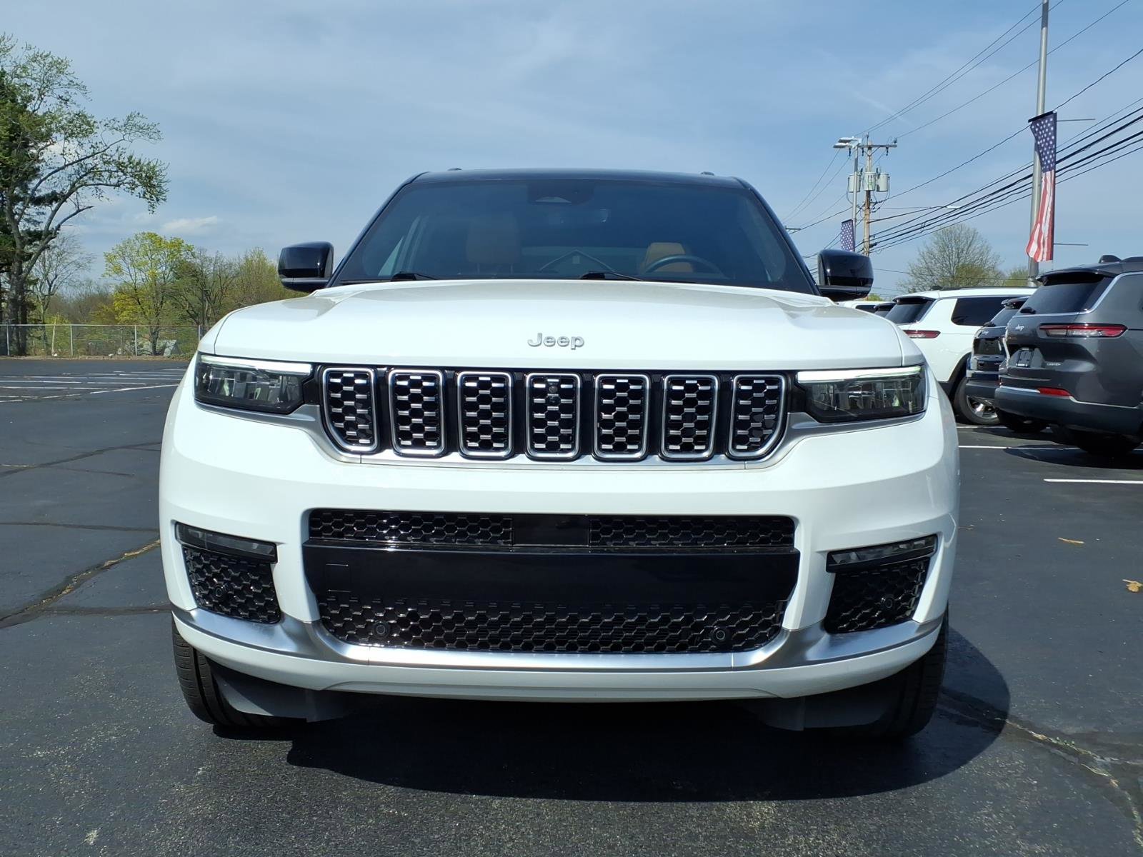Certified 2024 Jeep Grand Cherokee L Summit AWD/4WD image 2
