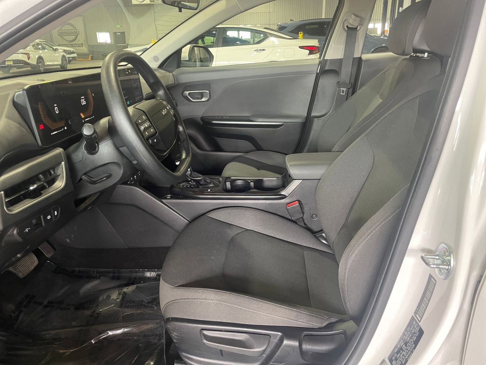 Used 2025 Kia K4 FWD image 24