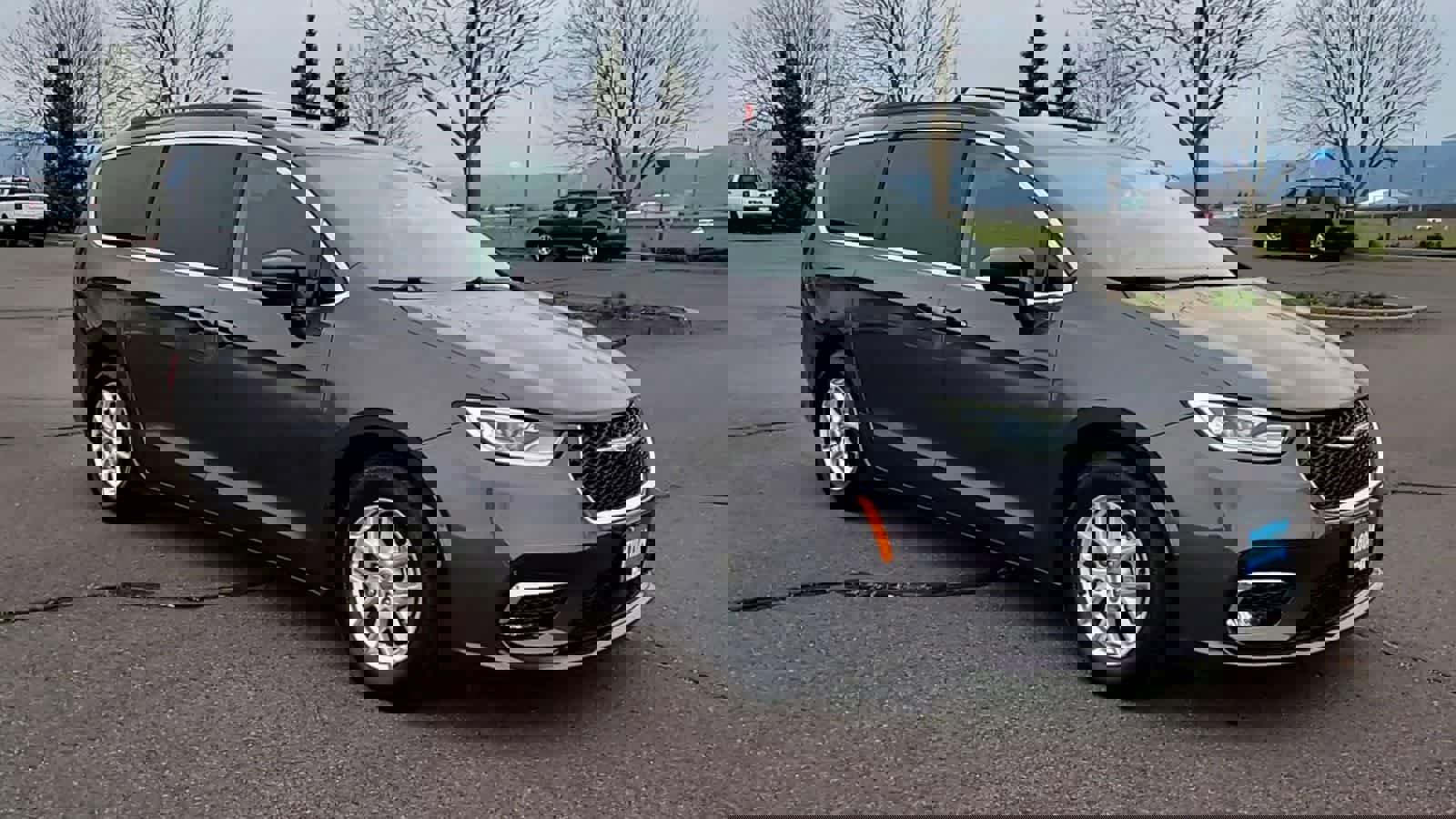 Used 2022 Chrysler Pacifica Touring-L FWD image 2