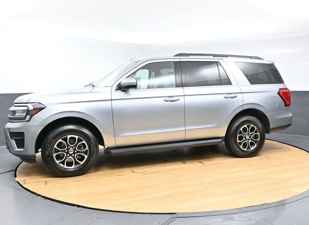 Used 2024 Ford Expedition XLT AWD/4WD image 6