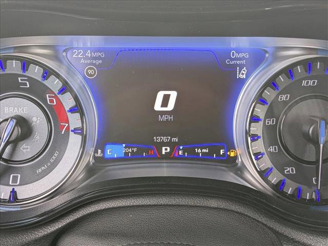 Certified 2023 Chrysler 300 C image 11