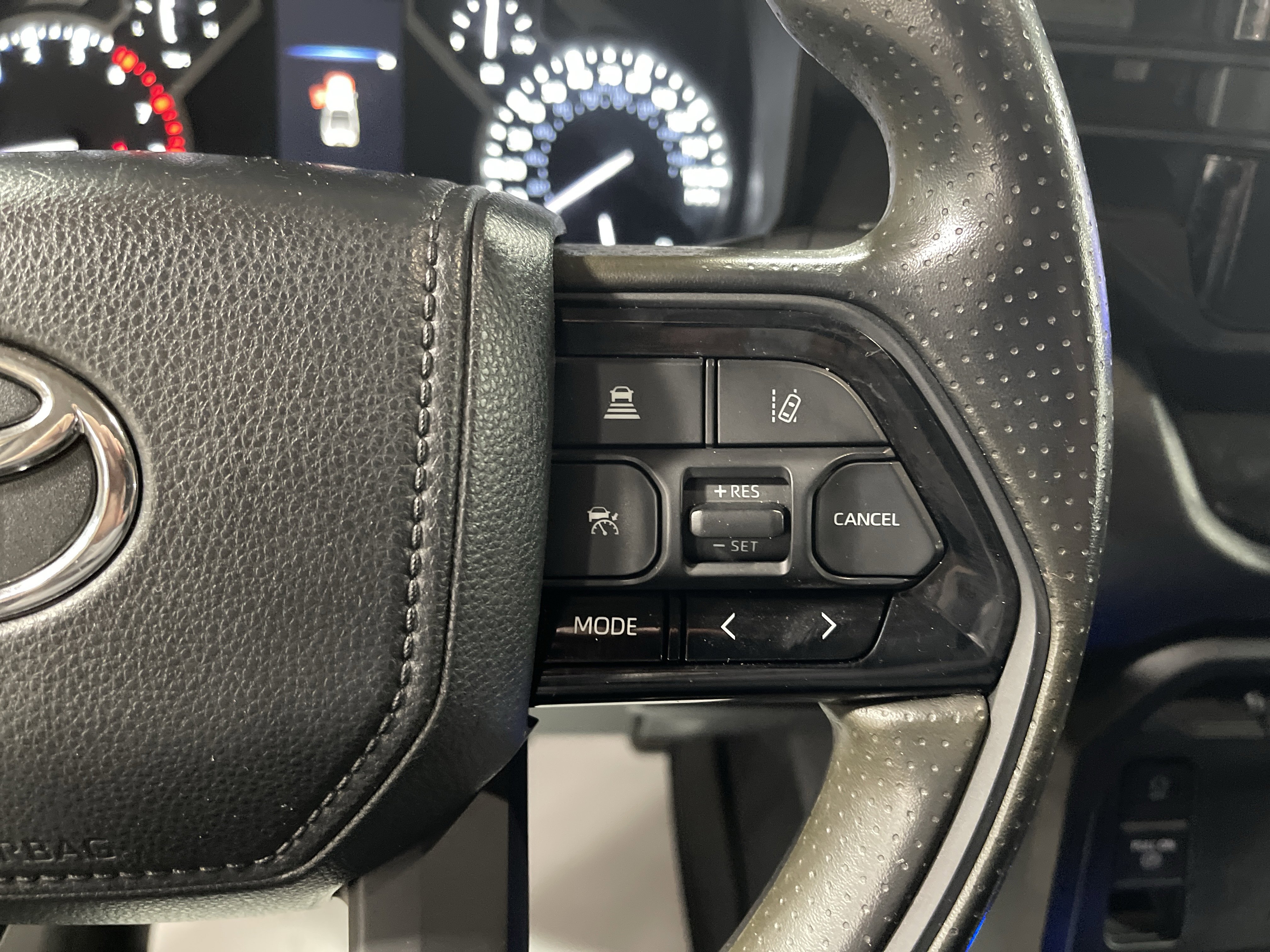 Used 2024 Toyota Tundra SR w/ SR Tow Package image 18