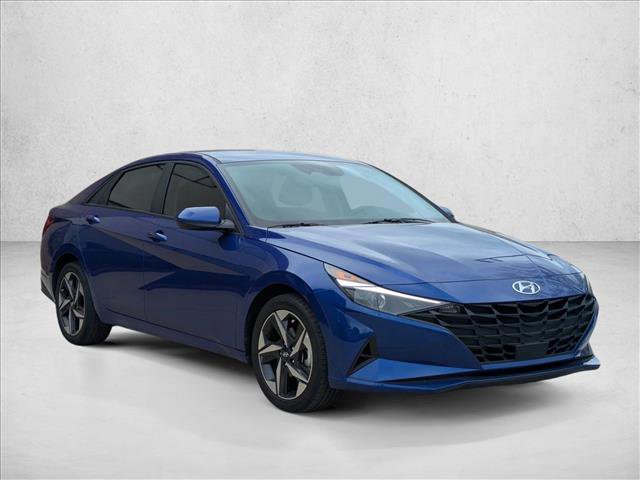 Used 2023 Hyundai Elantra SEL w/ Convenience Package image 3