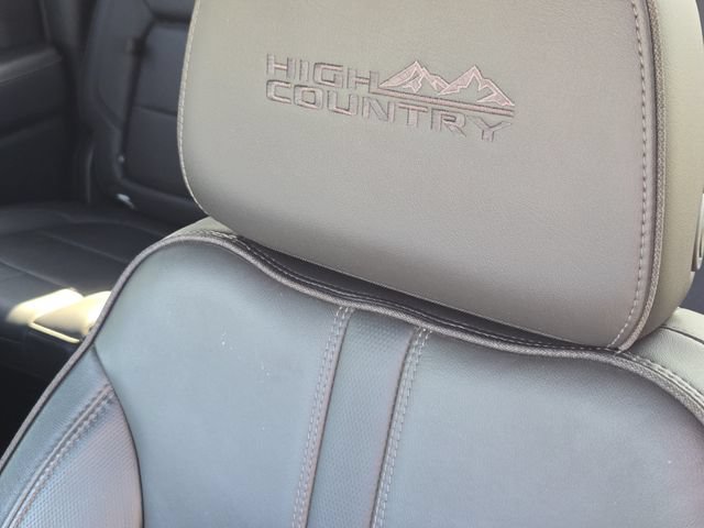 Used 2021 Chevrolet Silverado 2500 High Country w/ Z71 Off-Road Package AWD/4WD image 16