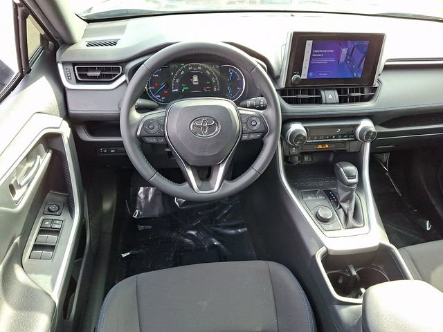 Used 2023 Toyota RAV4 SE image 14