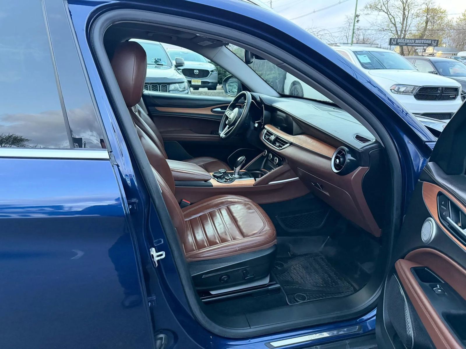 Used 2019 Alfa Romeo Stelvio Ti Lusso w/ Quick Order Package 22X Lusso image 24