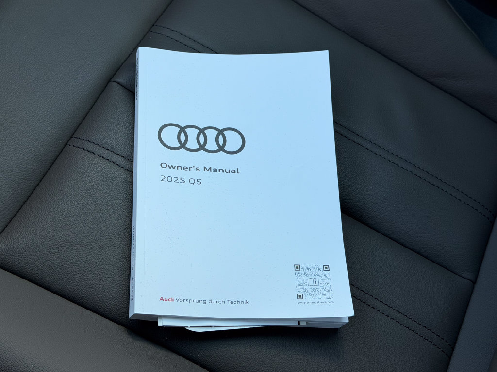 Certified 2025 Audi Q5 Premium w/ Convenience Package AWD/4WD image 9