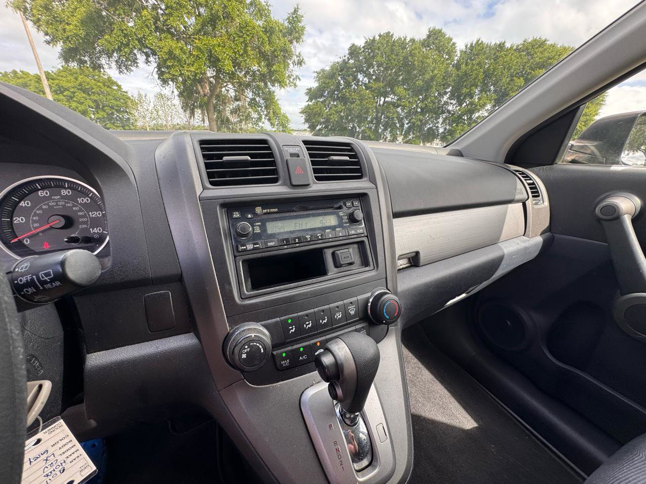 Used 2011 Honda CR-V LX image 24