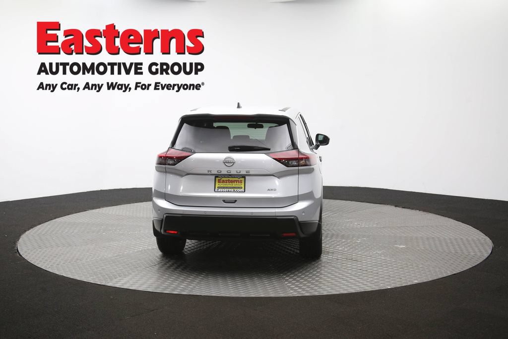 Used 2024 Nissan Rogue S AWD/4WD image 39
