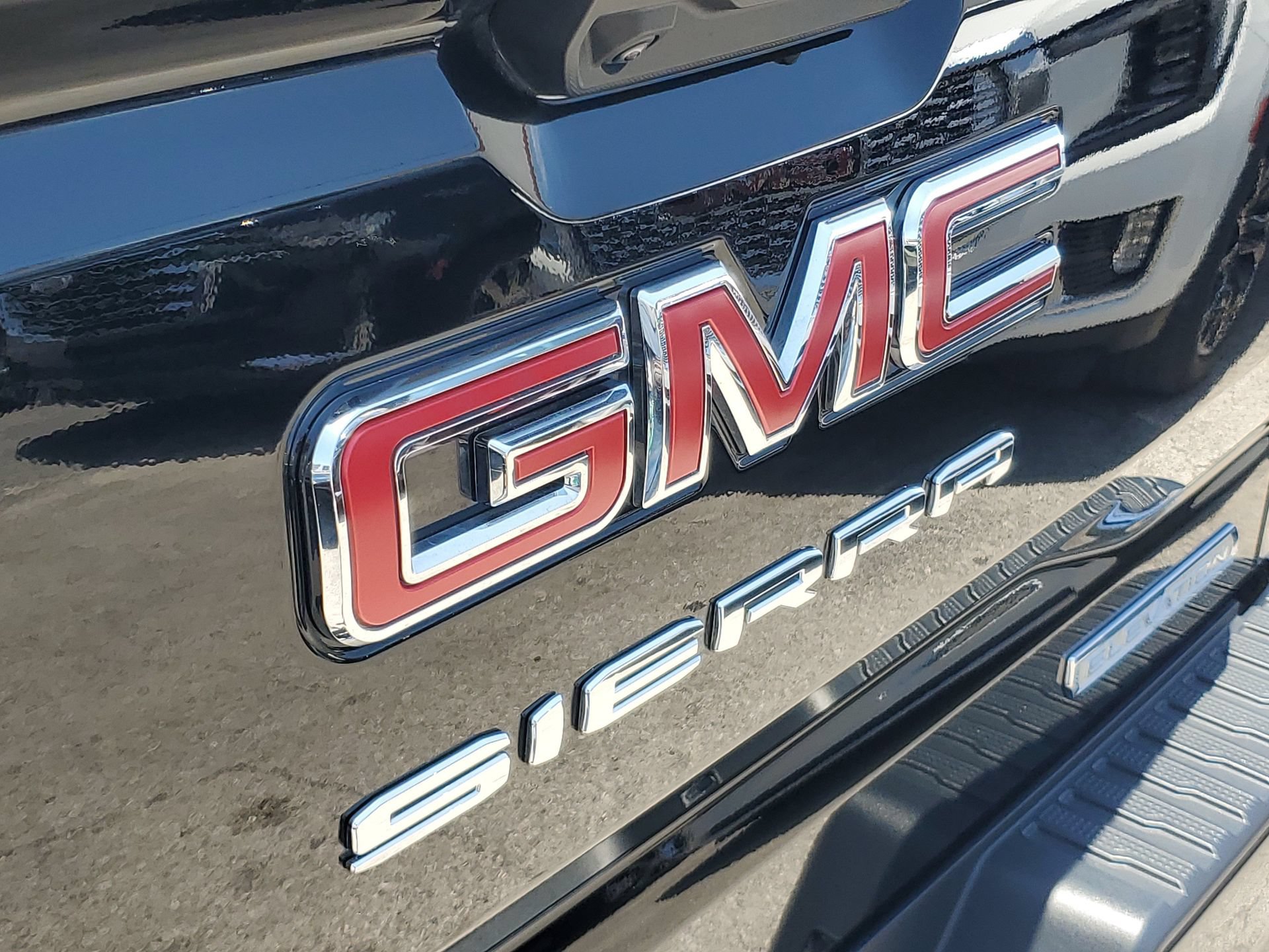 Used 2026 GMC Sierra 1500 Elevation AWD/4WD image 9