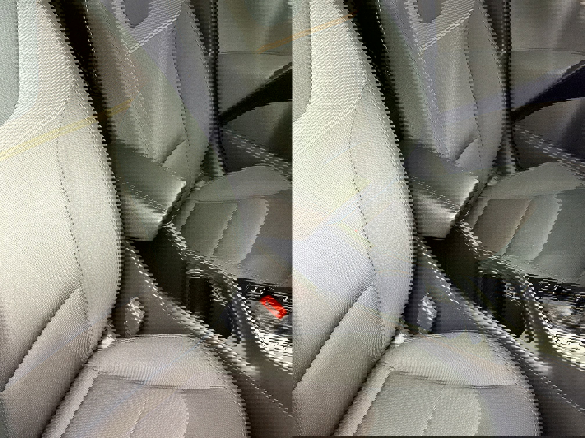 Used 2023 Kia Niro LX image 33