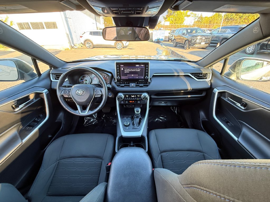 Used 2022 Toyota RAV4 SE w/ Convenience Package AWD/4WD image 21