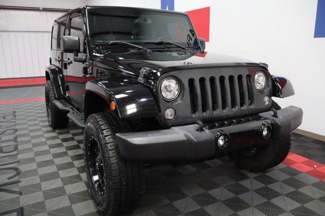Used 2017 Jeep Wrangler Unlimited Sahara w/ Connectivity Group AWD/4WD image 15