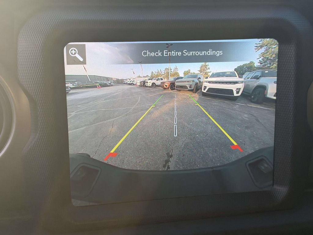 Used 2021 Jeep Gladiator Sport AWD/4WD image 24