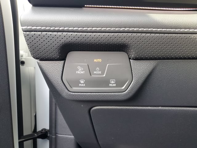 New 2026 Volkswagen Atlas Cross Sport SEL Premium R-Line AWD/4WD image 29