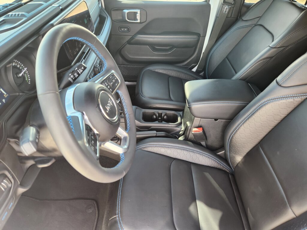 Used 2024 Jeep Wrangler High Altitude image 8