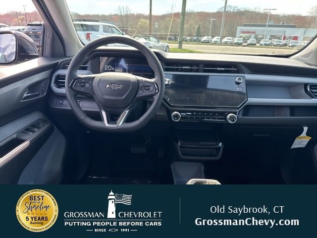 New 2027 Chevrolet Bolt LT w/ Comfort Package FWD image 17