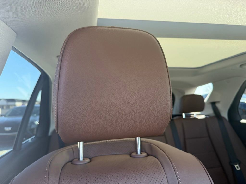 Used 2025 Mercedes-Benz GLE 350 4MATIC image 33