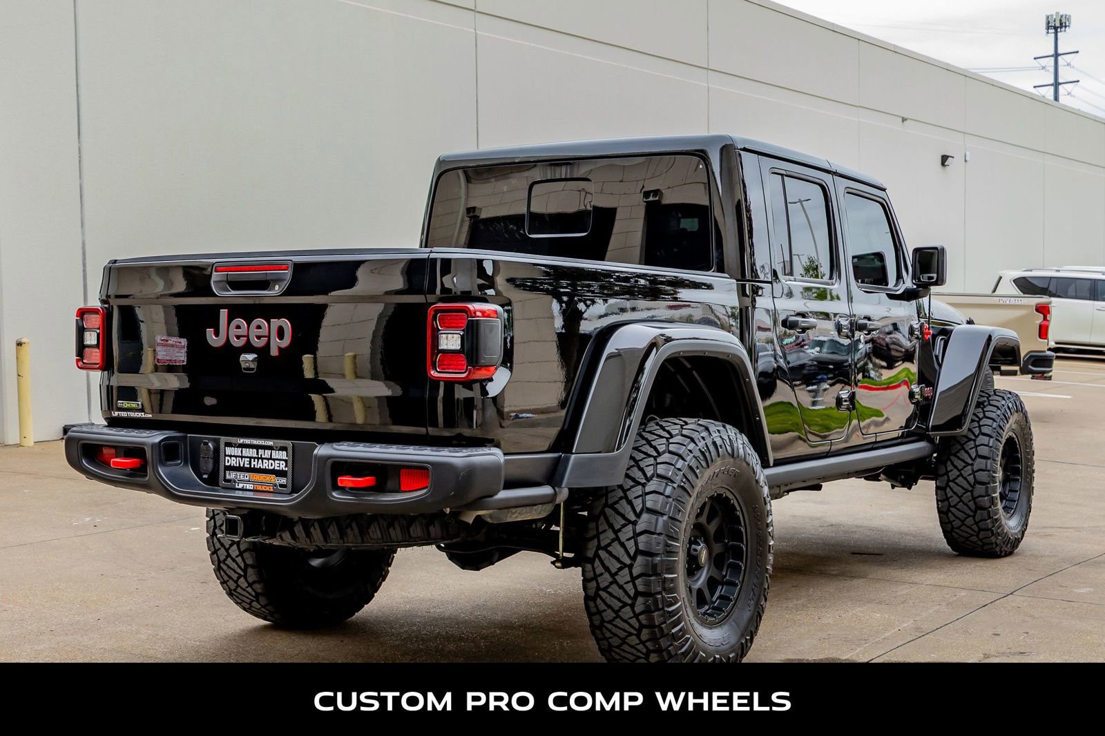 Used 2022 Jeep Gladiator Rubicon w/ LED Lighting Group AWD/4WD image 9