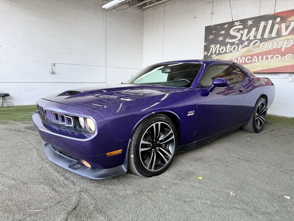 Used 2013 Dodge Challenger SRT8 Core image 4