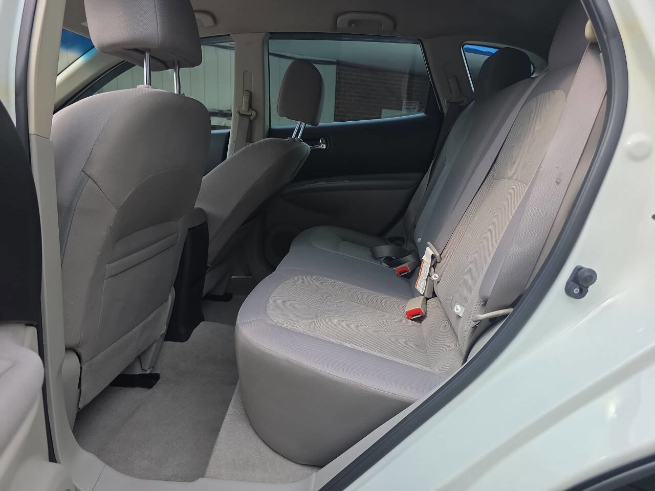 Used 2015 Nissan Rogue S w/ Convenience Package image 7