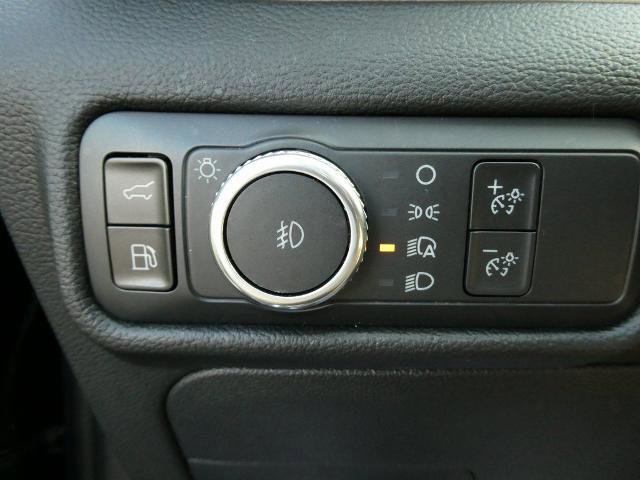 Certified 2021 Ford Explorer Limited w/ Hybrid Equipment Group 310A image 29