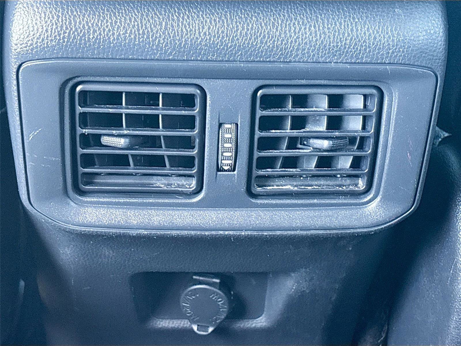 Used 2019 Toyota RAV4 LE image 25