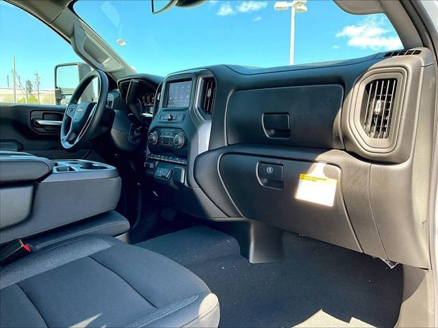 New 2026 Chevrolet Silverado 2500 Custom w/ Custom Value Package image 9