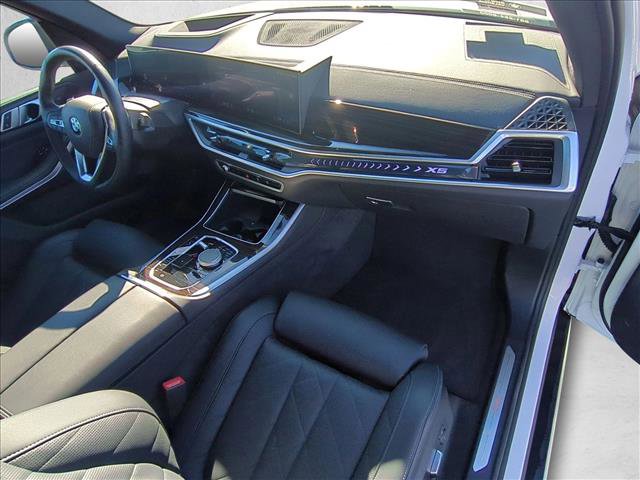 Used 2025 BMW X5 sDrive40i w/ Parking Assistance Package image 22