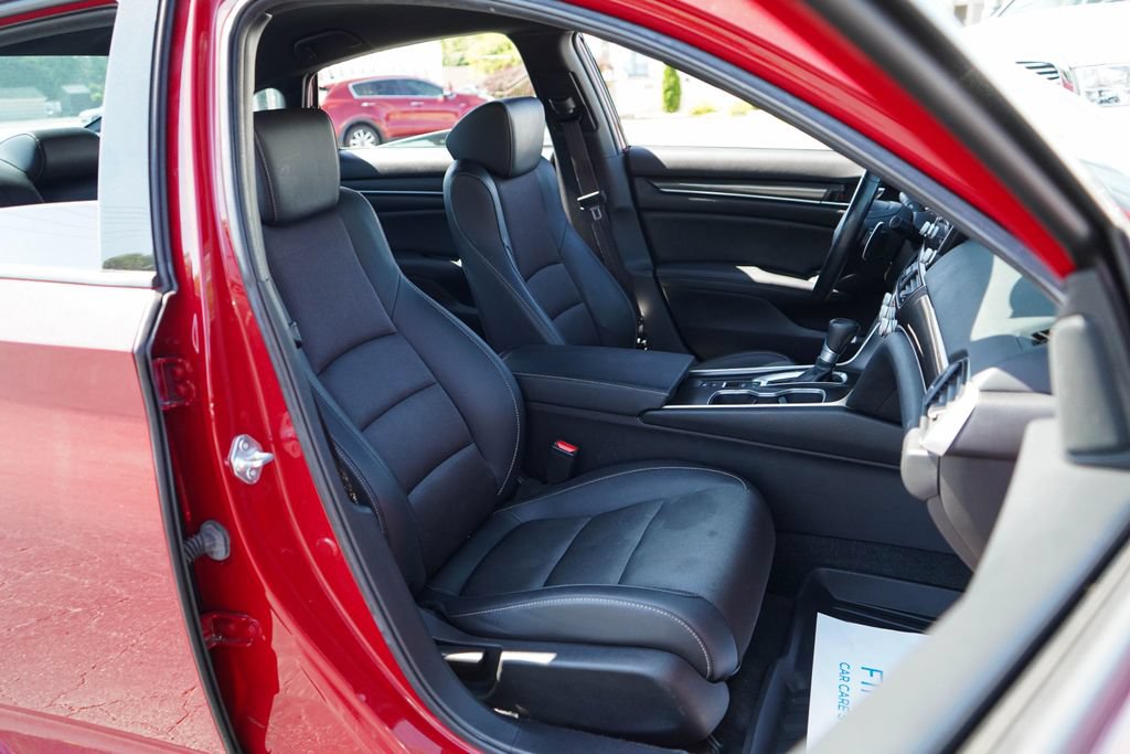 Used 2021 Honda Accord Sport image 12