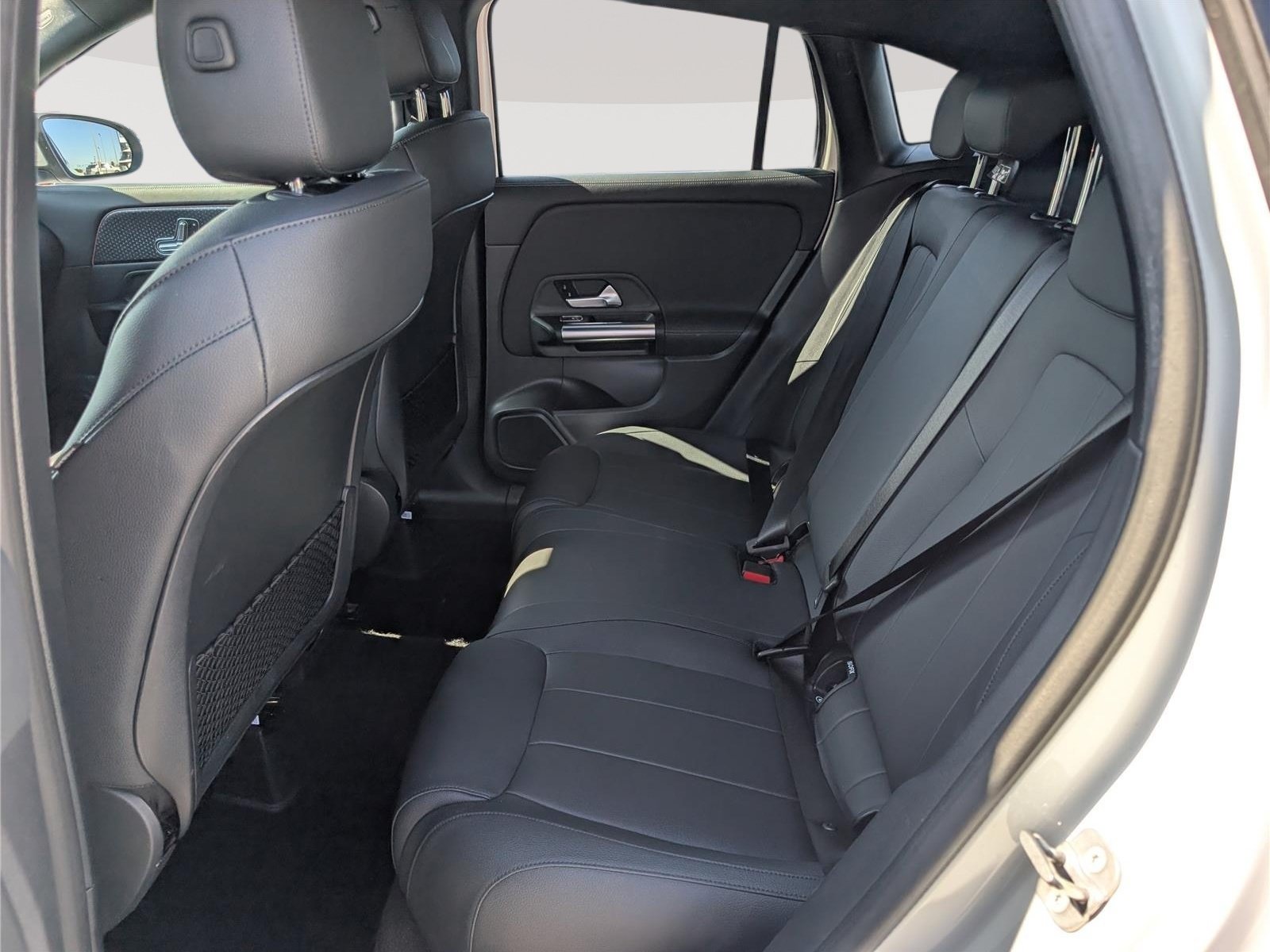 Used 2025 Mercedes-Benz GLA 250 image 15