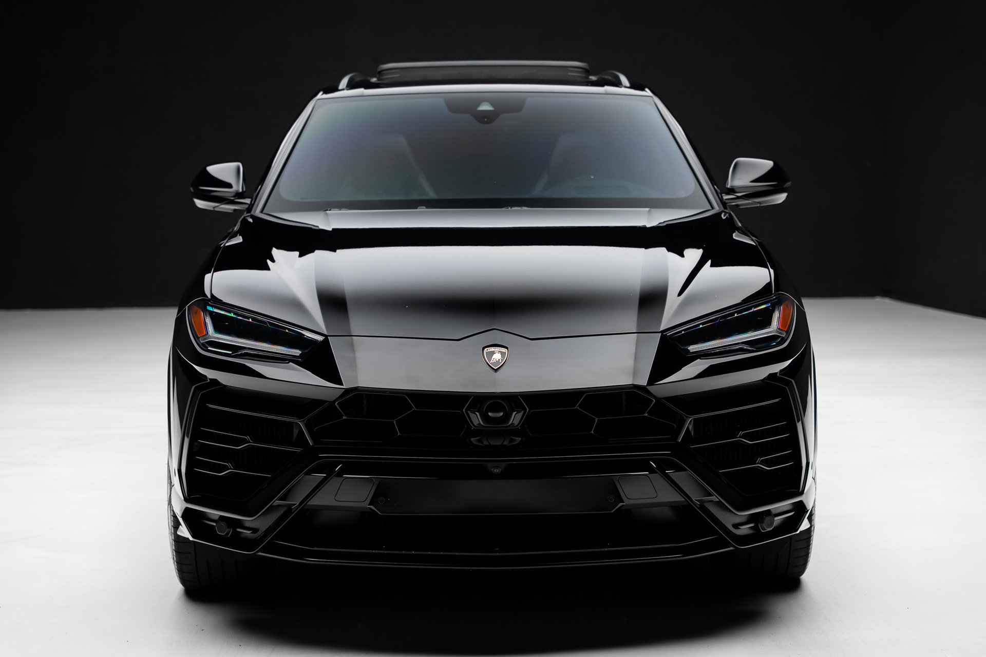 Used 2019 Lamborghini Urus AWD/4WD image 7