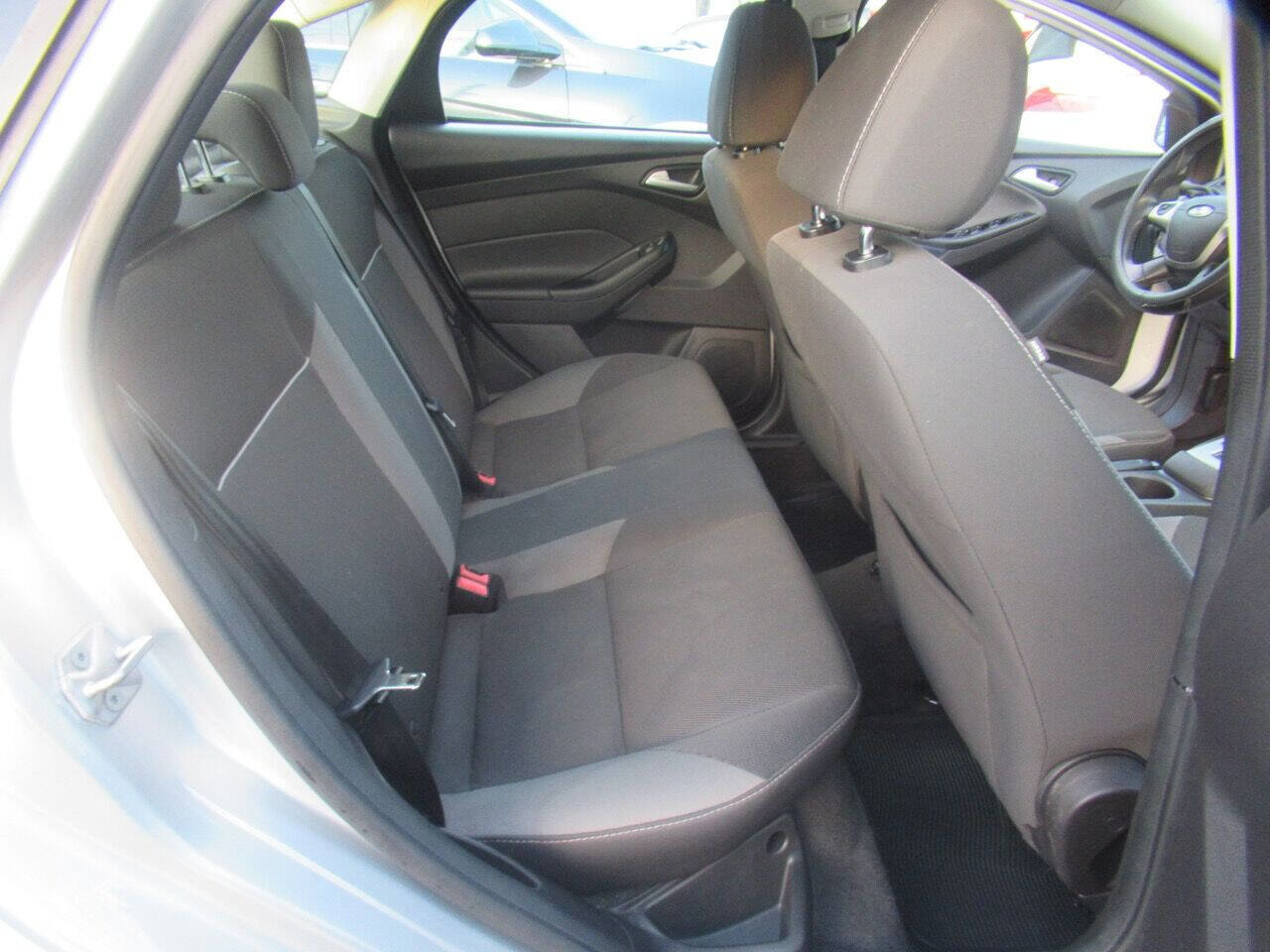 Used 2014 Ford Focus SE image 29