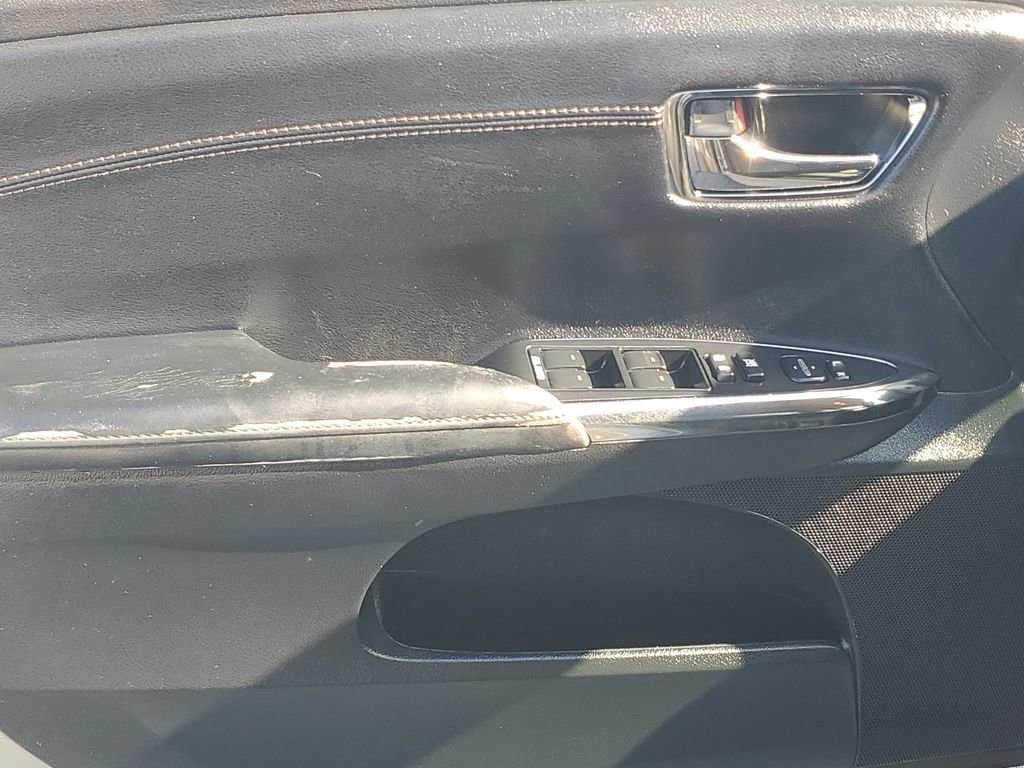 Used 2015 Toyota Avalon XLE Premium image 43